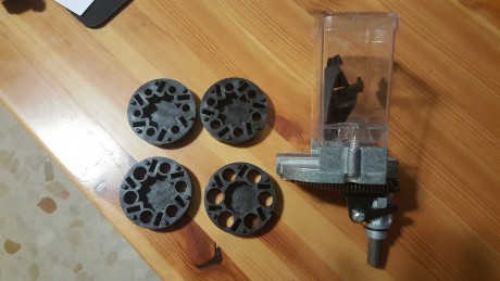 Vendo este dosificador de prensa Lee nuevo sin estrenar 33€ envío incluido.
Dosificador de disco LEE.
Para 00