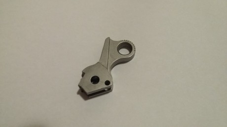 Martillo tipo Commander para 1911.

Practicamente sin uso, lo monté en mi Colt 1911 pero no me gusto esteticamente.

25 01