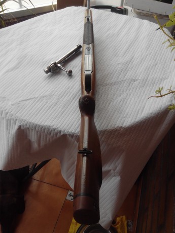 Buenas tardes.

Un fusil español transformado para caza,sus características son:
-Cañón torneado quitando 01
