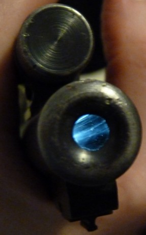 Se vende carabina Winchester cal 22LR en muy buen estado, tanto exterior como interior.
Su precio es de 11