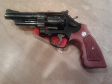 Vendo revolver S&W 28 “Patrolman” de 4” calibre 357 magnum y 38 especial en perfectas condiciones.
 00