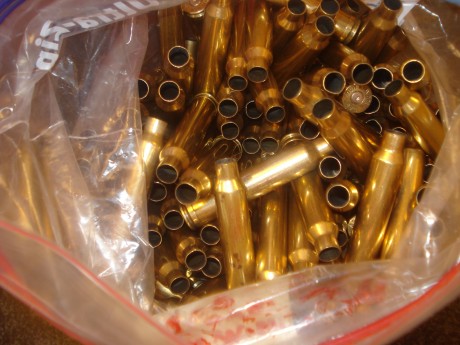 Muy buenas,

Vendo 155 vainas marca DAG calibre .300 Win.Mag. con 1 solo tiro y pasadas por Tumbler por 01