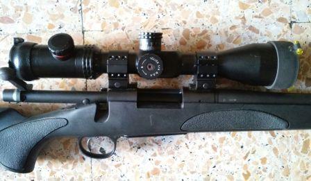 Un compañero me a pedido que ponga este rifle y carabina en venta, Remington 700 SPS Varmint calibre 22-250 02