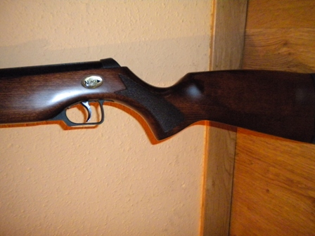 Magnifica carabina norica con cañon rayado, disparador de dos tiempos regulado a 400g dispositivo de seguridad 02