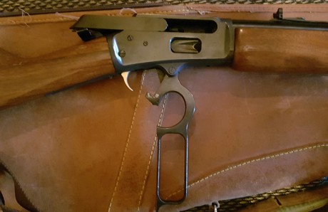 Vendo Rifle Marlín 44 Mg en muy buen estado vendo por no usar, la funda es de cuero el estado no es bueno 01