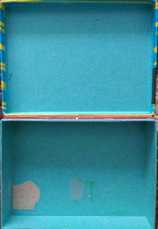 Vendo material de las armeras españolas STAR y ASTRA. Concretamente una caja de Pistola 9mm corto de la 21