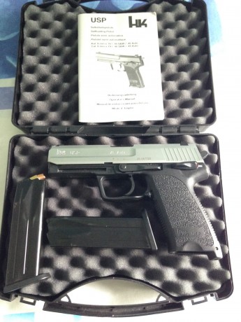 Se vende H&k 45acp corredera plateada, prácticamente nueva no a pegado más de 50 disparos, en su caja 00