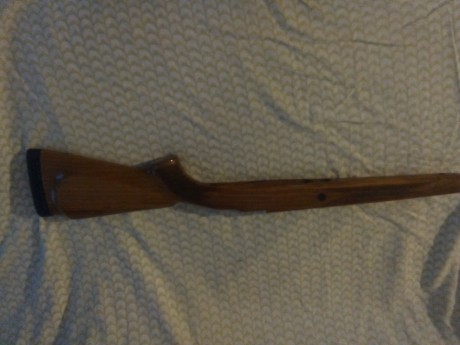 se vende culata de madera de un santa barbara,mide 0,75cm de largo,en el precio incluye el envio 205€,se 02