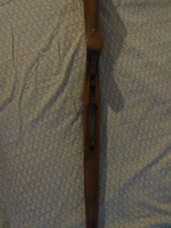 se vende culata de madera de un santa barbara,mide 0,75cm de largo,en el precio incluye el envio 205€,se 00