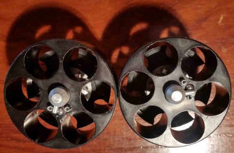 VENDO dos cargadores rápidos de revolver.

Marca:H.K.S. 

Estado. Sin estrenar.

Lugar: Sevilla

Precio: 00