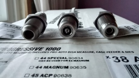 Vendo 3 dies 38 AUTO de la marca Lee a estrenar , pues me vinieron en una prensa progresiva nueva que 02