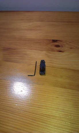 Hola.  Vendo diopter para VZ58, regulable en altura y deriva mediante tornillos allen . se pone muy fácilmente, 00