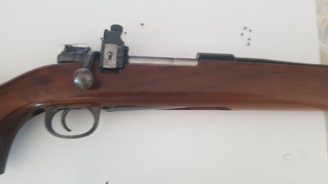 Vendo un rifle schultz/larsen del 6,5x55 con diopter original y túnel de segundamano muy preciso 450 euros 01