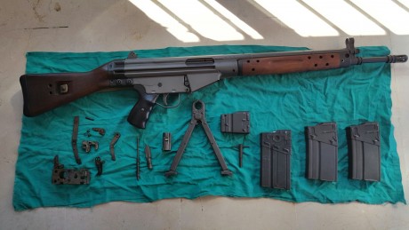 ...Pues eso, que para hacer frente a otros vicios hay que hacer cash y por ello vendo:

 -Cetme C  Guiado 10