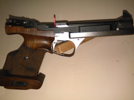 Pistola Feinwerkbau AW93 no.18023351,de todos conocida por su calidad y prestaciones,arma nueva,solo ha 51