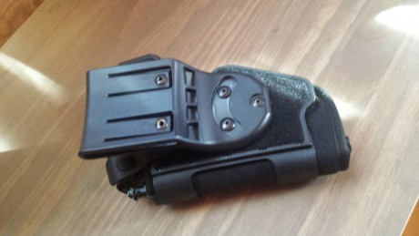Hola, vendo esta funda Uncle Mike's Antihurto Pro-3 
válida para la Walther P99, HK y Beretta FS 92.
Está 02