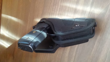 Hola, vendo esta funda Uncle Mike's Antihurto Pro-3 
válida para la Walther P99, HK y Beretta FS 92.
Está 01