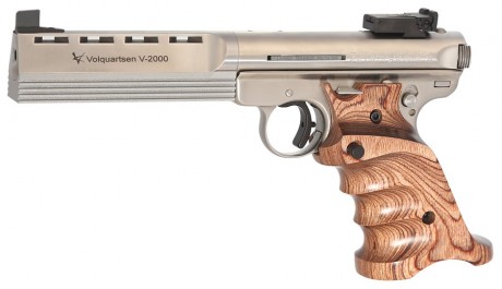 Hola, amigos.
Ayer por un post de otro compañero conocí estas pistolas y fue un flechazo a primera vista. 01
