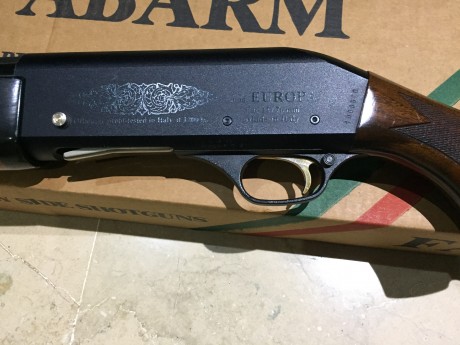 Saludos a todos, pongo a la venta mi escopeta semiautomatica Fabarm Modelo Europa 12/76 cañon 71 cms, 00