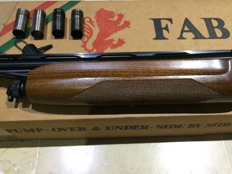 Saludos a todos, pongo a la venta mi escopeta semiautomatica Fabarm Modelo Europa 12/76 cañon 71 cms, 22