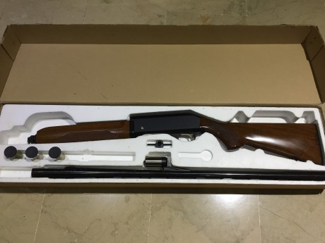 Saludos a todos, pongo a la venta mi escopeta semiautomatica Fabarm Modelo Europa 12/76 cañon 71 cms, 20