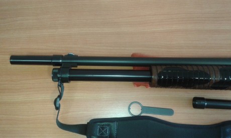 Vendo Fabarm Sdass Wood de corredera, calibre magnum 12/76, cañón liso de 51cm, capacidad 7+1 cartuchos 32