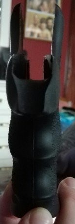 Vendo cacha goma marca HOGUE para revolveres S&W ,es valida para los modelos que se ven en la foto 120