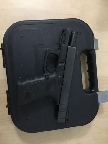 Hola. Vendo por retirarme del tiro Glock 19 con tres cargadores. Miras cambiadas, también entrego las 02