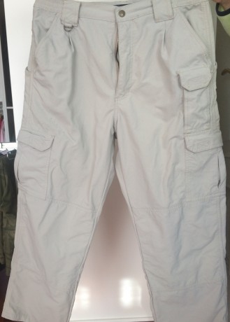 Buenas

Pongo a la venta cuatro pantalones marca 5.11 tactical. Los vendo porque se me quedaron grandes, 02