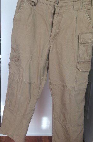 Buenas

Pongo a la venta cuatro pantalones marca 5.11 tactical. Los vendo porque se me quedaron grandes, 01