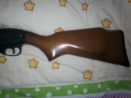 vendo carabina gamo g1200 impoluta,en su caja original no tengo el manual,funciona perfectamente sin fugas
se 12