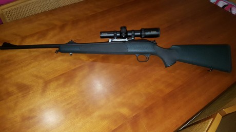 Vendo este rifle con una temporada, como se puede comprobar totalmente nuevo.
Es un Blaser R93 calibre 01