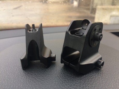 Alzas para AR o cualquier otro fusil con raíl picatinny.

Totalmente regulables.

Son réplica Daniel Defense, 00