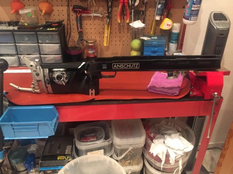 Vendida culata AHG Anschutz, probablemente sea la mejor culata de madera que se fabricó, fue el referente 01