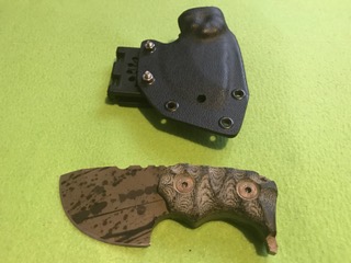vendo este cuchillin de la casa italiana WANDER TACTICAL, es el modelo Triceratops, realizado en acero 00