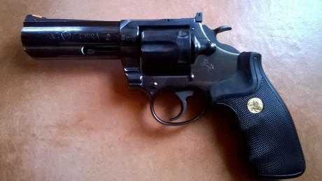 En venta mi precioso Colt King Cobra de 4" y calibre 38-357 magnum. Revólver registrado en categoría 82