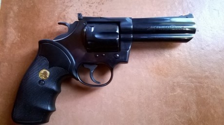 En venta mi precioso Colt King Cobra de 4" y calibre 38-357 magnum. Revólver registrado en categoría 81