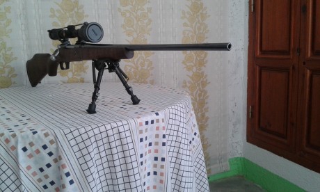 :sniper Vendo rifle Santa Barbara con visor Nikon 3/9x50 y vipode por 600€ mas gastos de envio. Excelente. 01