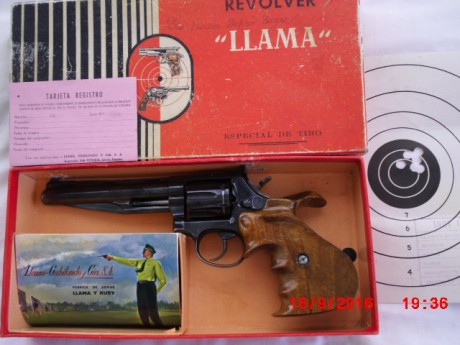 Cañon de 6" como espejo.Único dueño. Cacha anatomica mediana ,no tocada.  Guia "F" en Granada 01