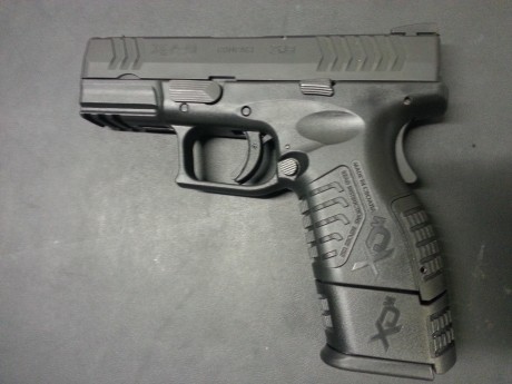 Vendo pistola Springfiled HS XDM 9mm 3,8" de cañon Match.
2 cargadores de 13 y 2 de 19 de capacidad.
3 01