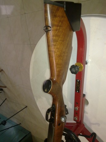 Poco se puede añadir a la bien merecida fama de este arma en lo que respecta a su precisión, robustez 00