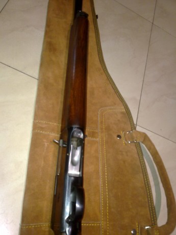 Se encuentra en perfecto estado de todo(madera, pavón y mecanismos). Inmaculada. Arma fantastica, de las 11