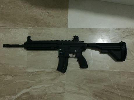 Hola gente. Soy nuevo en la pagina pero no en el mundo de las armas, y me presento oficialmente. Así que 52