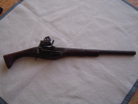 Buenas tardes.
Llevo bastante tiempo sin entrar en el foro, un amigo del pueblo me ha regalado este arma 00