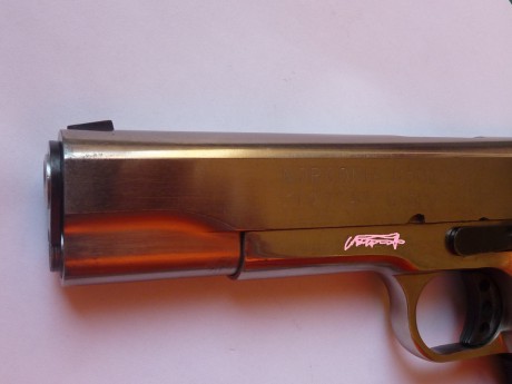 Hola, vendo Norconia  1911 A1 Brigpara. Es una Norinco, un poco con mejores acabados y pone Norconia Germany 10