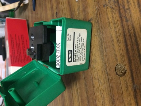 Vendo una turquesa de la marca RCBS del calibre .357" RN en 158gr. en muy buen estado (usada en tan 01