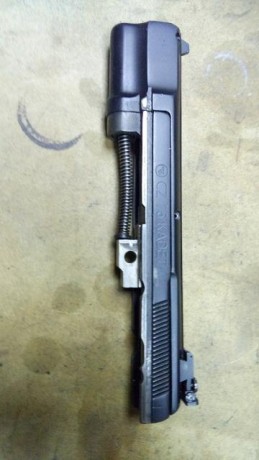 Hola a todos.

Pongo a la venta una CZ75b con kit Kadett del 22 lr.

Compré este arma aquí en el foro, 12