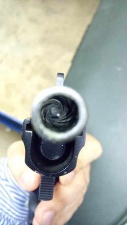 Hola a todos.

Pongo a la venta una CZ75b con kit Kadett del 22 lr.

Compré este arma aquí en el foro, 20