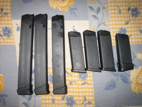 Hola. Se vende este lote de cargadores para pistolas  Glock del 9mmP.  3 de 31 disparos, 3 de 15 disparos 01