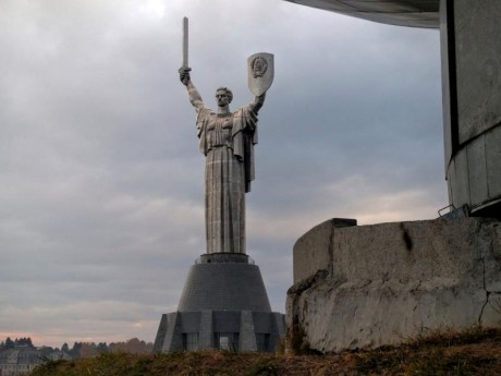Hola, buenas a todos, os cuento, resulta que me voy un año a vivir a Cracovia , según tengo entendido 90
